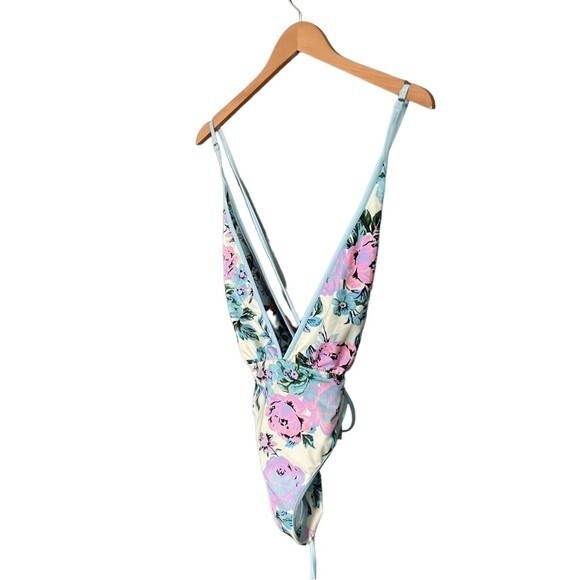 NWT Maaji Reversible Convertible Strap One-Piece Floral Swimsuit Size Medium NEW - Picture 10 of 14